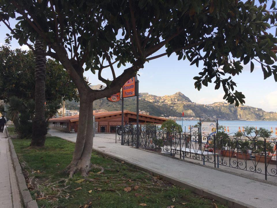 B&B La Casa Di Luigi Giardini Naxos Ngoại thất bức ảnh